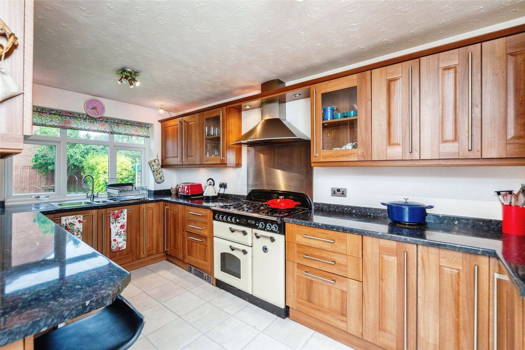 Property photo 2 of 17 Kitchen