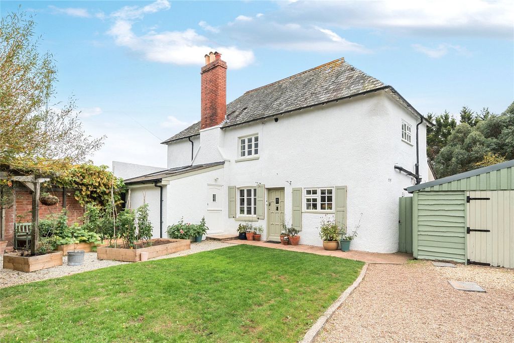 Property photo 1 of 14 Property Entrance