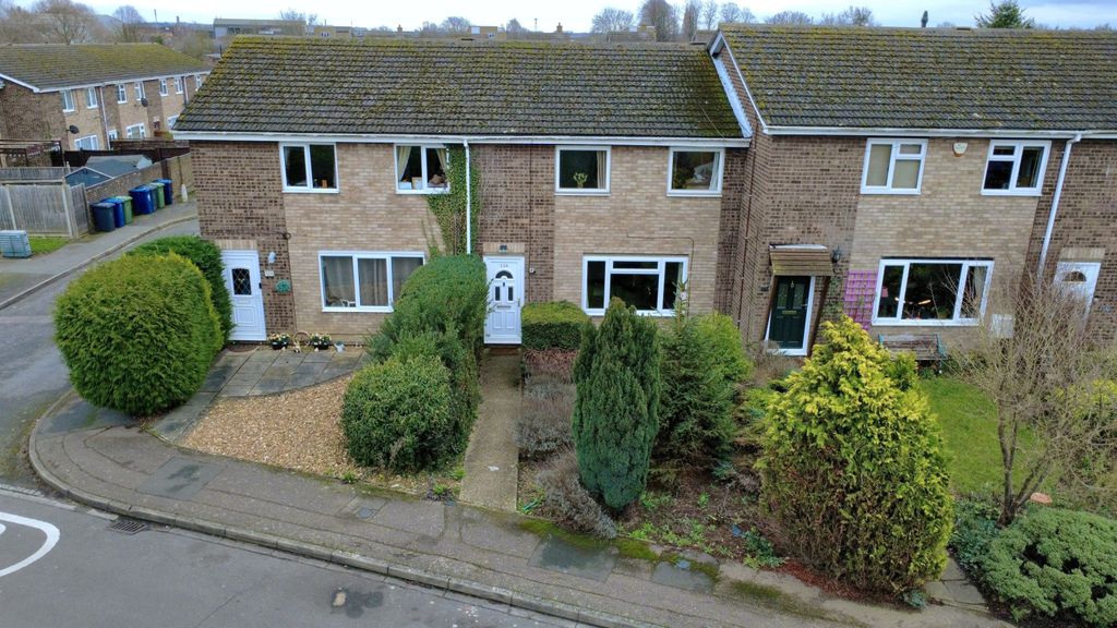 Property photo 1 of 19 Springbrook, Eynesbury, St.Neots, Pe19