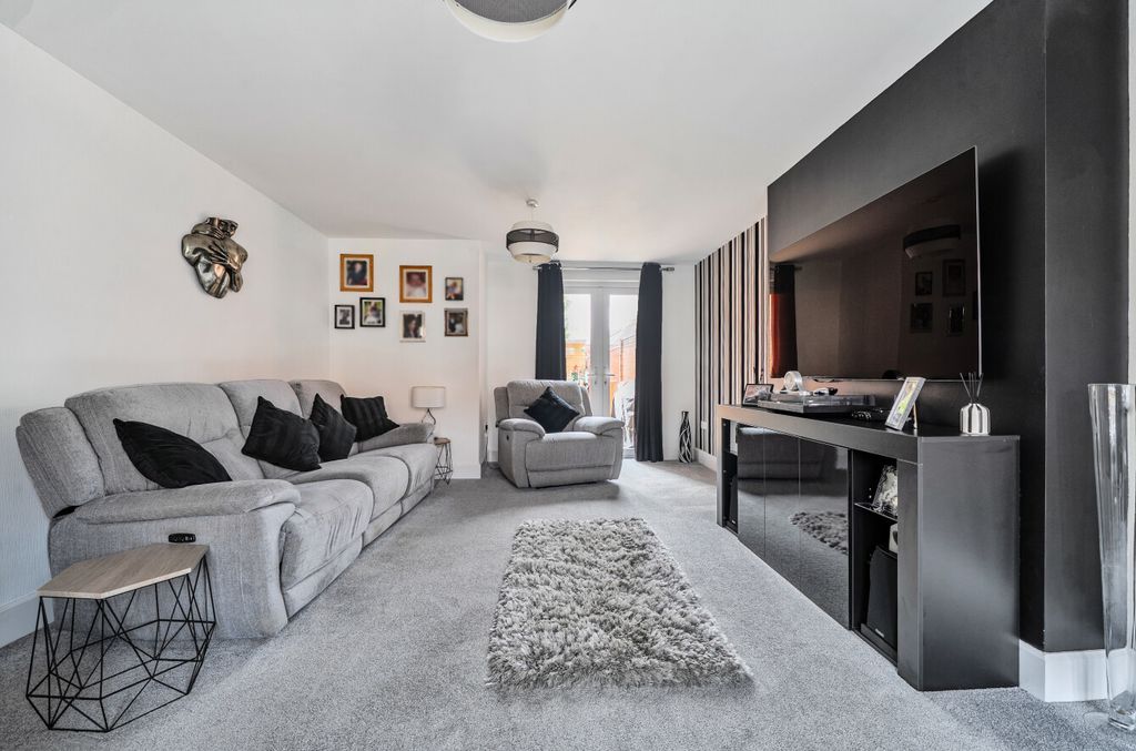 Property photo 3 of 25 1523885-16-6Ab3c4...
