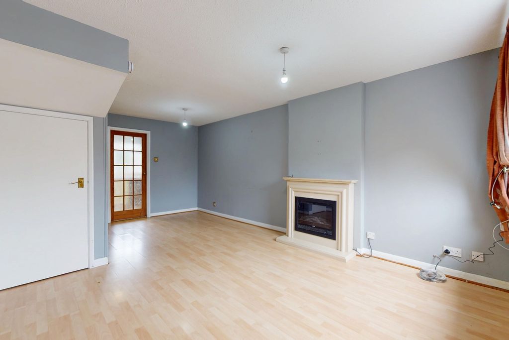 Property photo 3 of 17 5056805