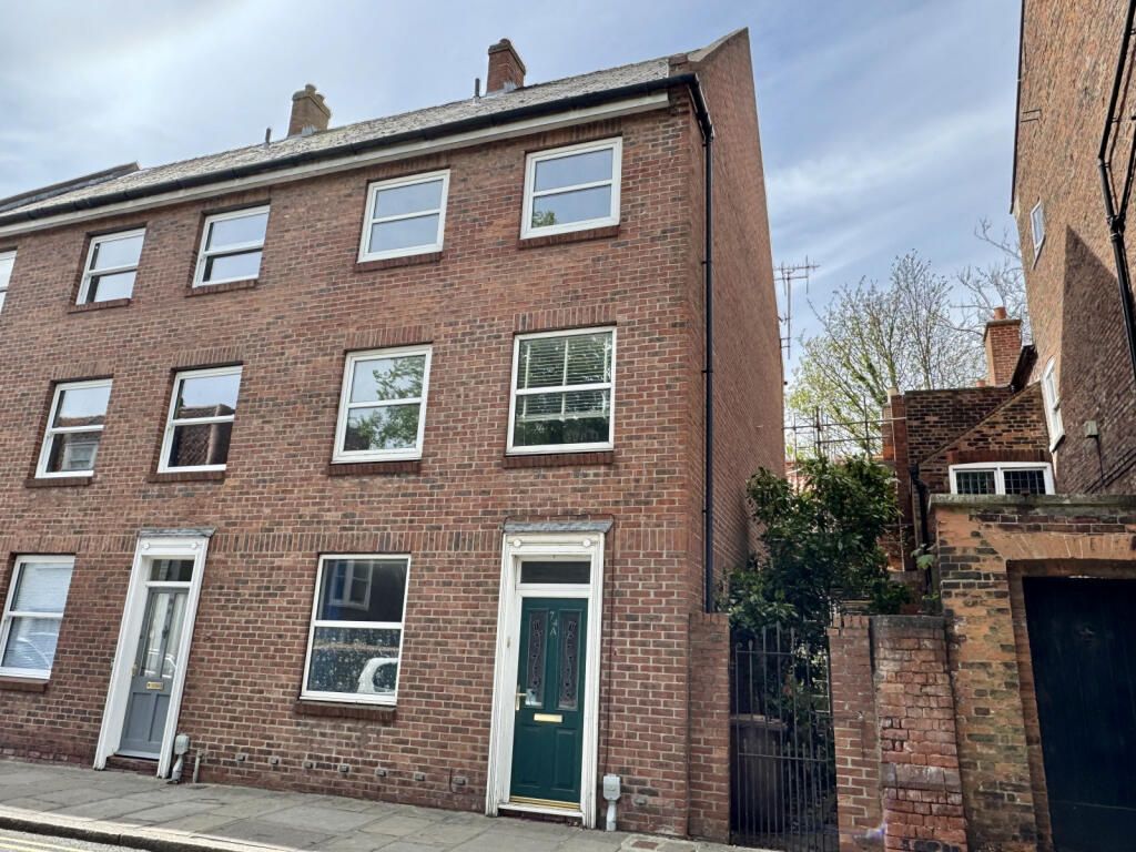 Property photo 1 of 12 Photo 0