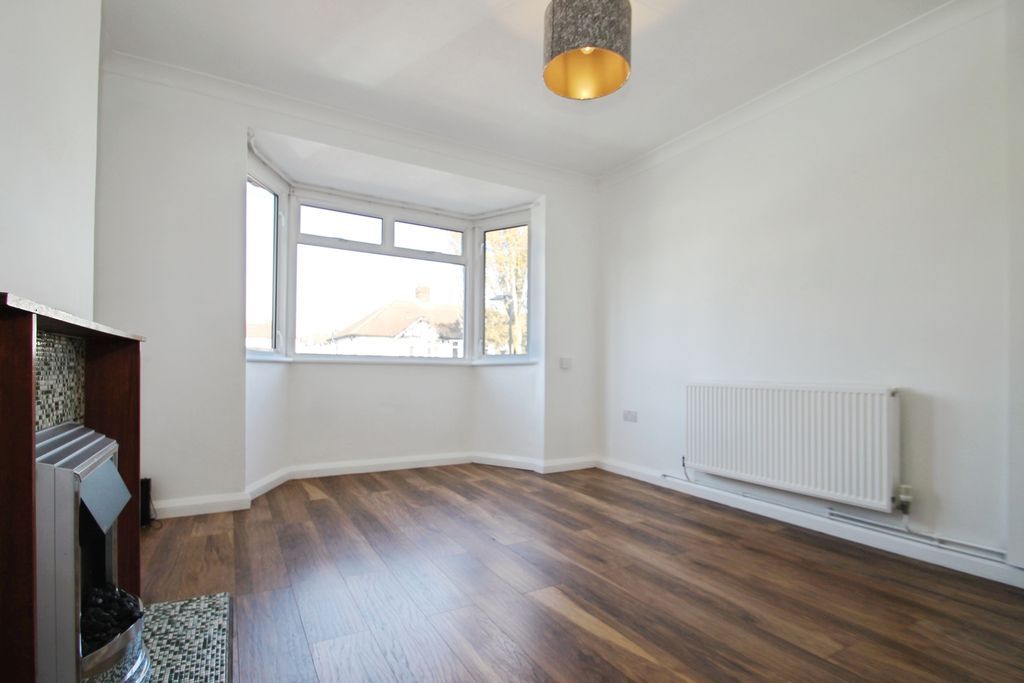 Property photo 3 of 12 Photo 7