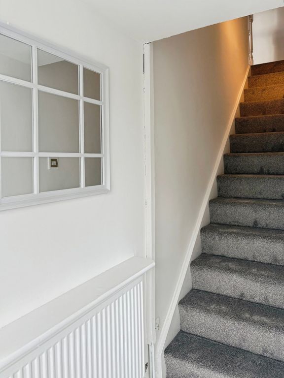 Property photo 3 of 32 Pbox-Img.Jpeg