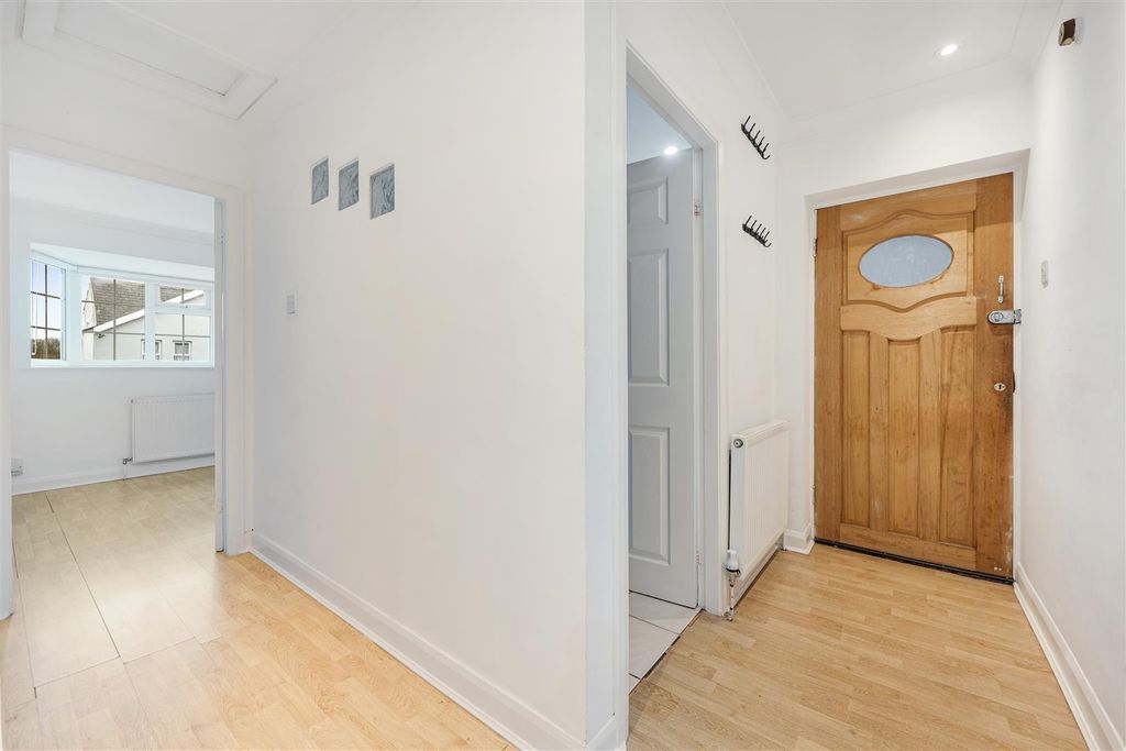 Property photo 3 of 12 Hallway