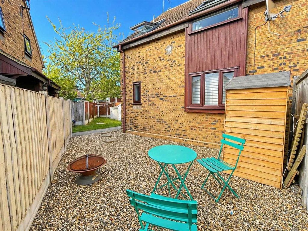 Property photo 1 of 17 Garden1.Jpg