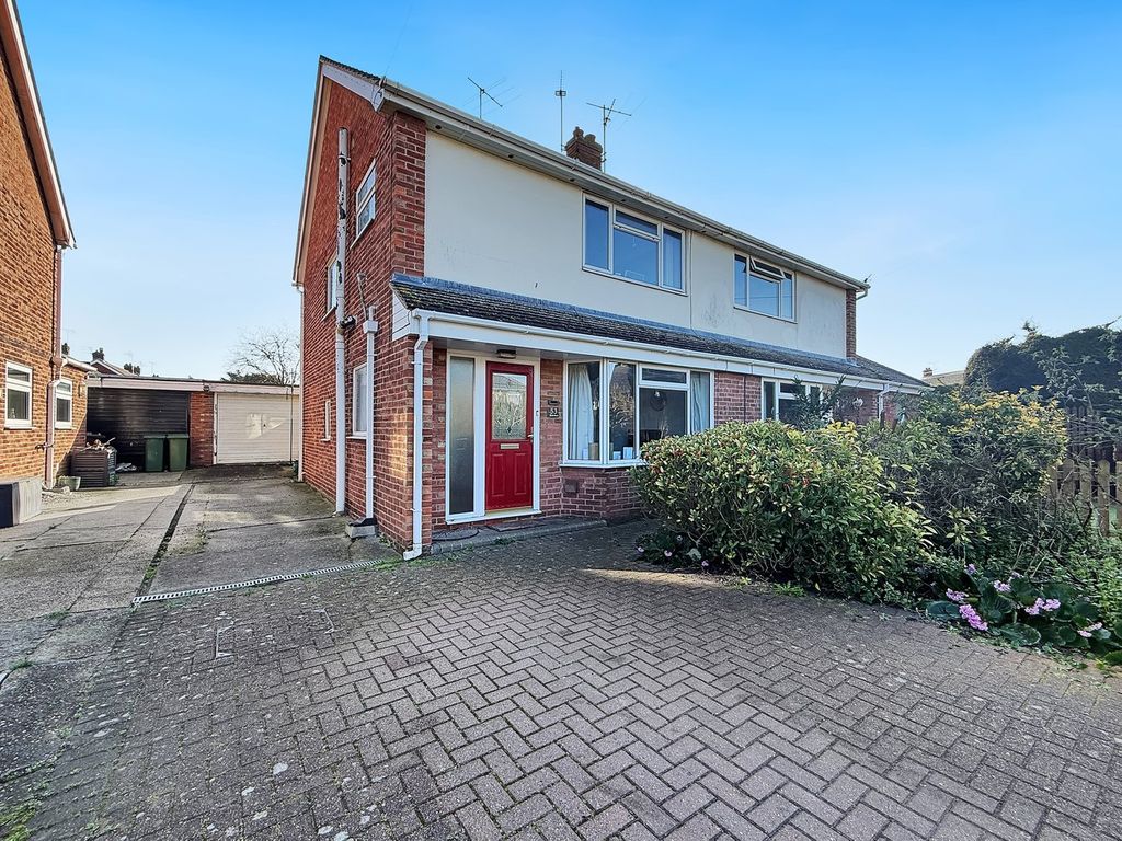 Property photo 1 of 12