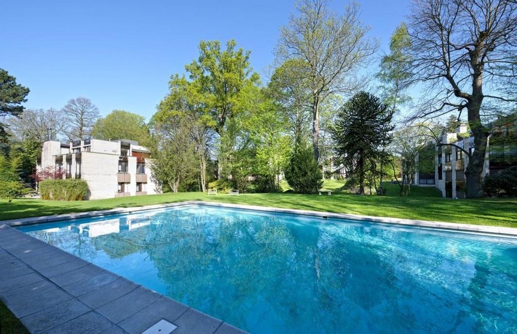 Property photo 1 of 26