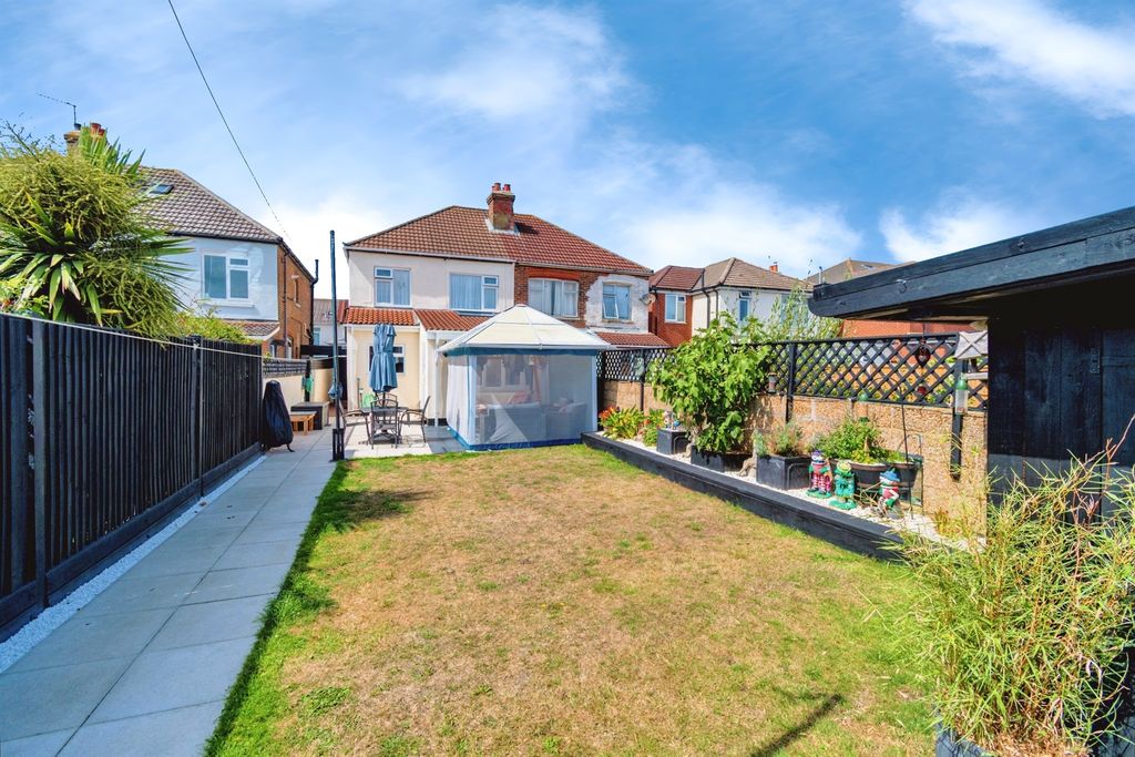 Property photo 3 of 29