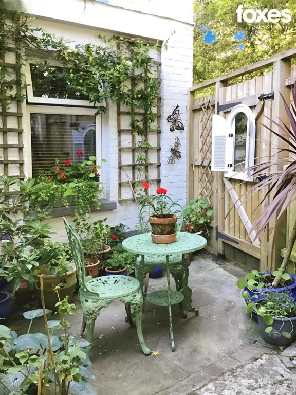 Property photo 2 of 17 3980983