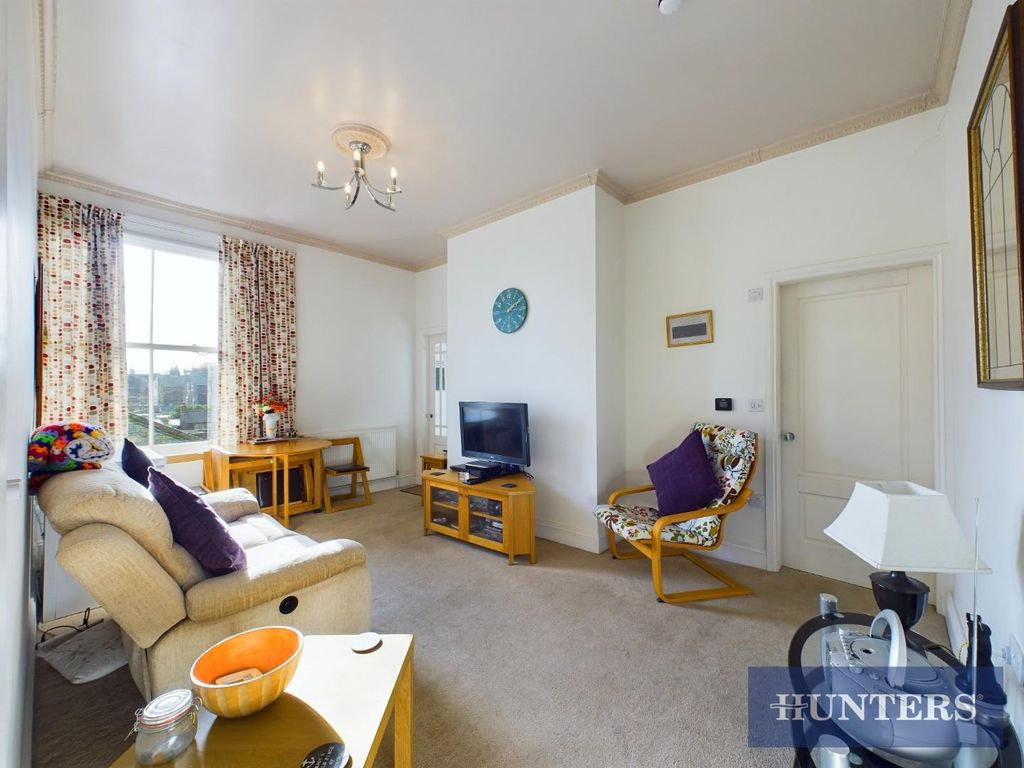 Property photo 2 of 9 Cam03696G0-Pr0436-Still009.Jpg