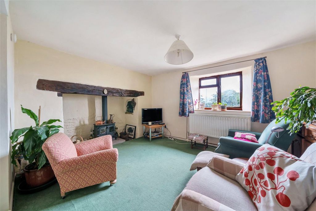 Property photo 2 of 24 Picture No. 06