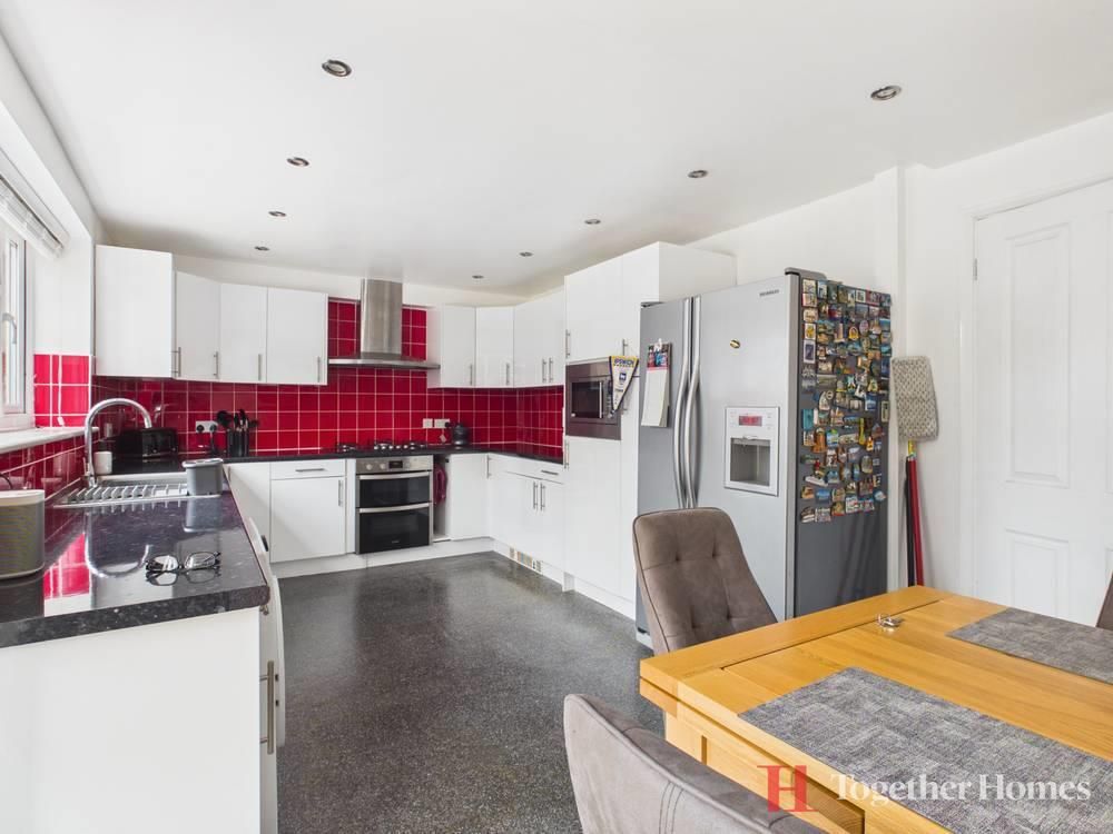 Property photo 2 of 16 Kitchen/Diner