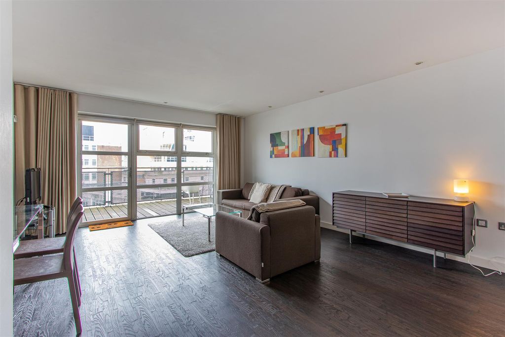 Property photo 3 of 22 Park View-13.Jpg