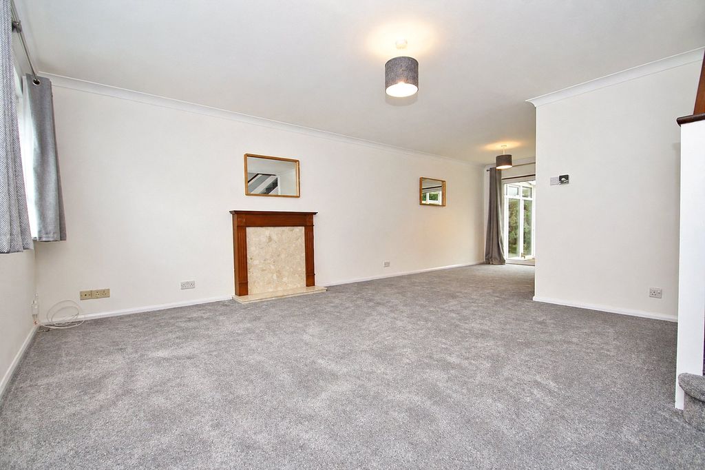 Property photo 3 of 11 Picture No. 19