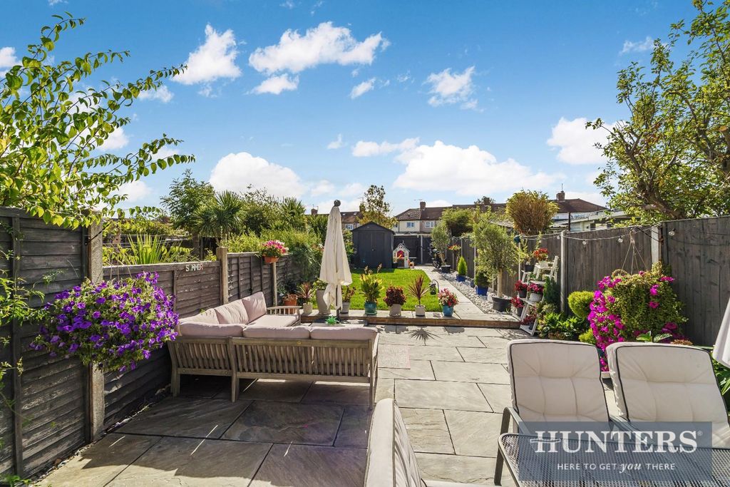 Property photo 2 of 12 Buckland Way, (12Of30)-13.Jpg