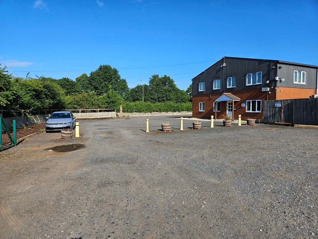 Property photo 2 of 11 Photo 8