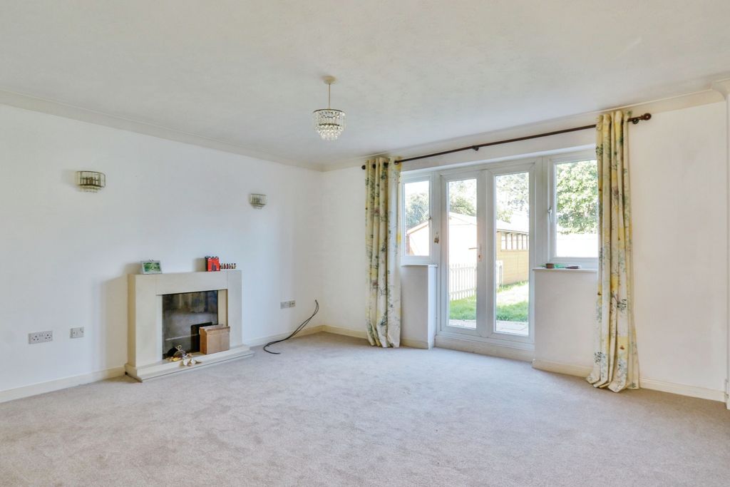 Property photo 3 of 18 Photography