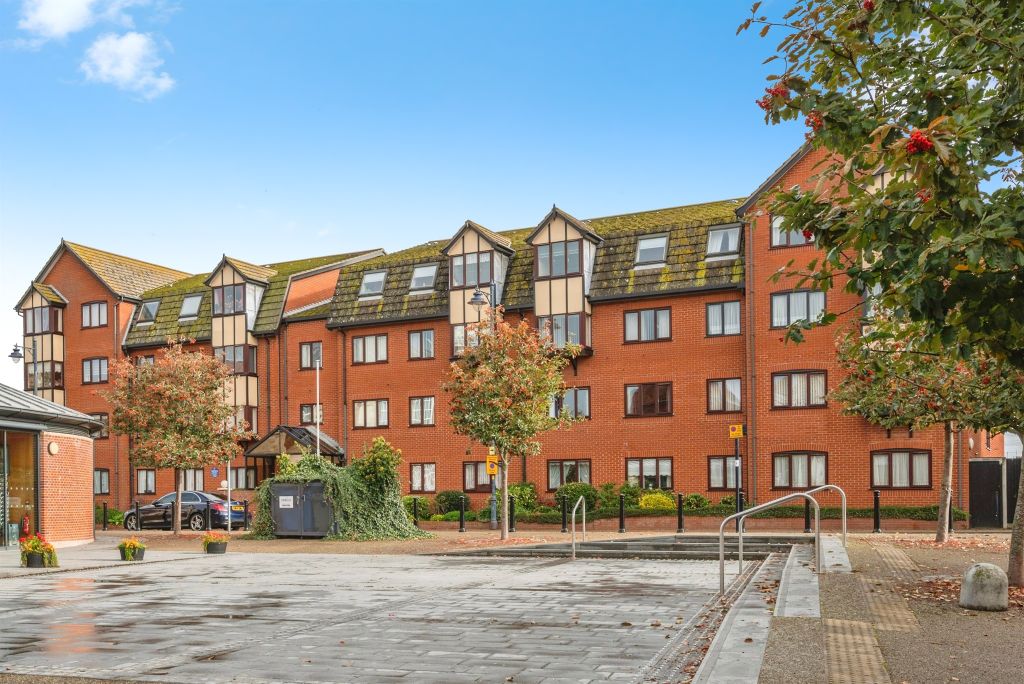 Property photo 1 of 14