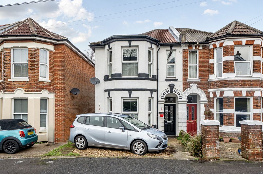 Property photo 1 of 15 1399782-29-6967d8...