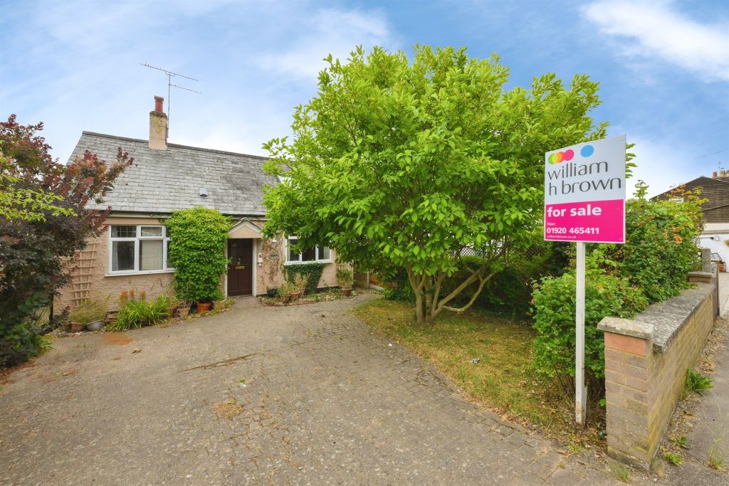 Property photo 1 of 18