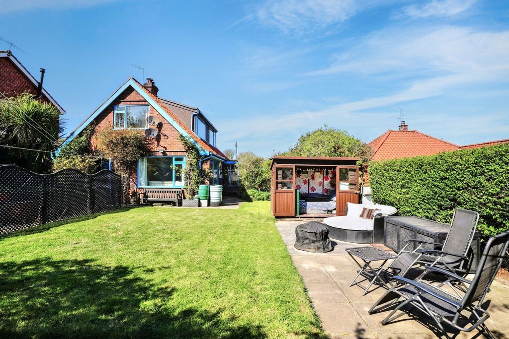 Property photo 2 of 29