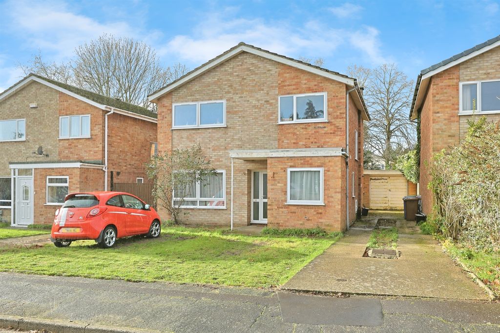 Property photo 1 of 17