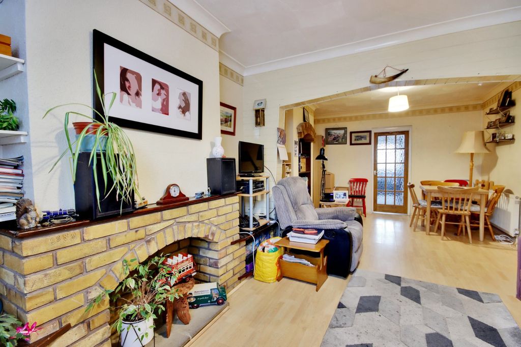 Property photo 3 of 15 Living Room