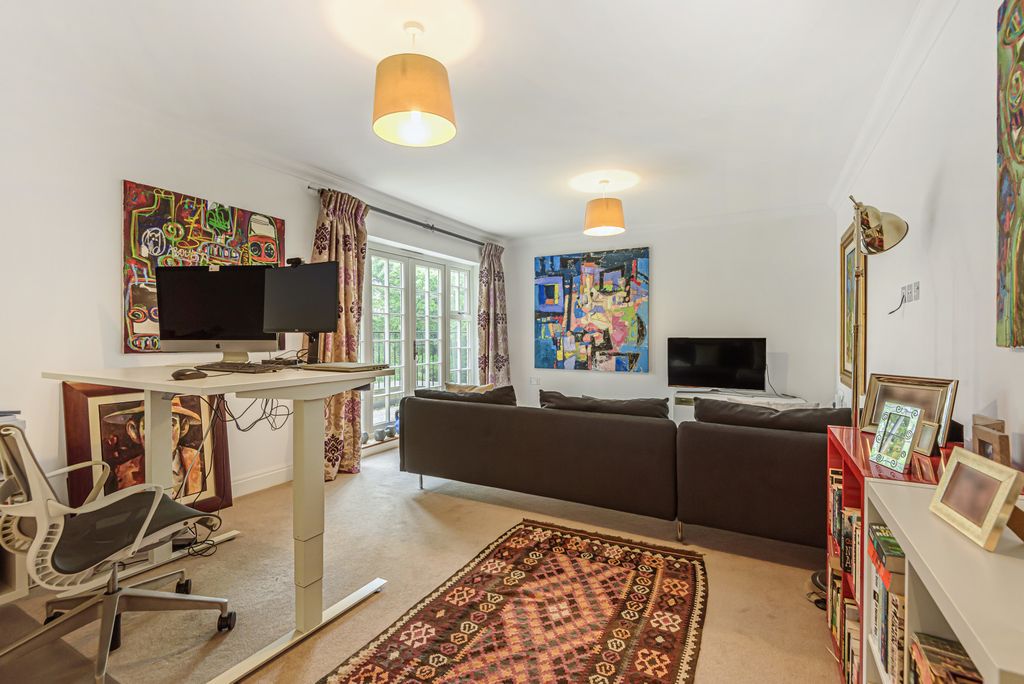 Property photo 3 of 17 847012 (2).Jpg