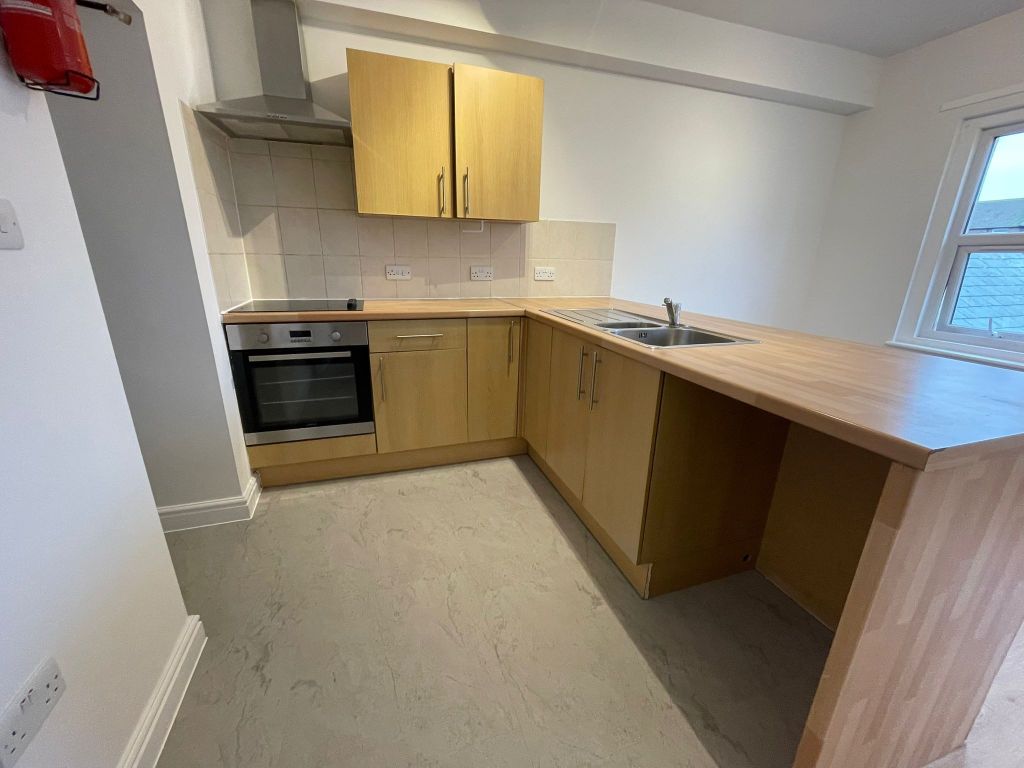 Property photo 3 of 5 Kitchen