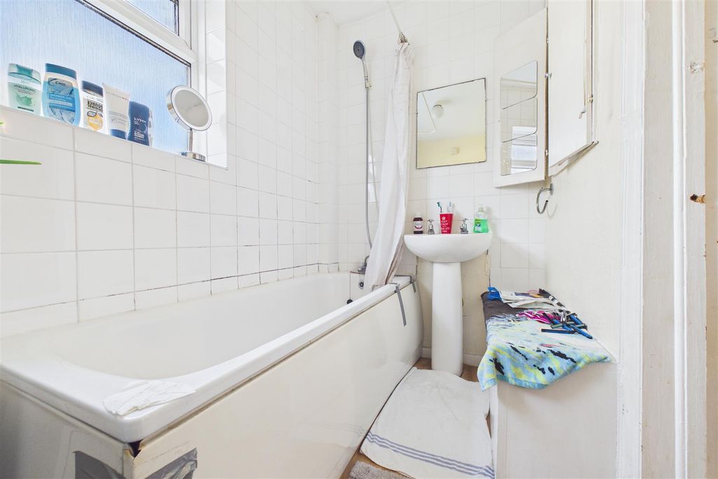 Additional image 26 of 1 bed flat for saleWestbury Lane, Bristol BS9
