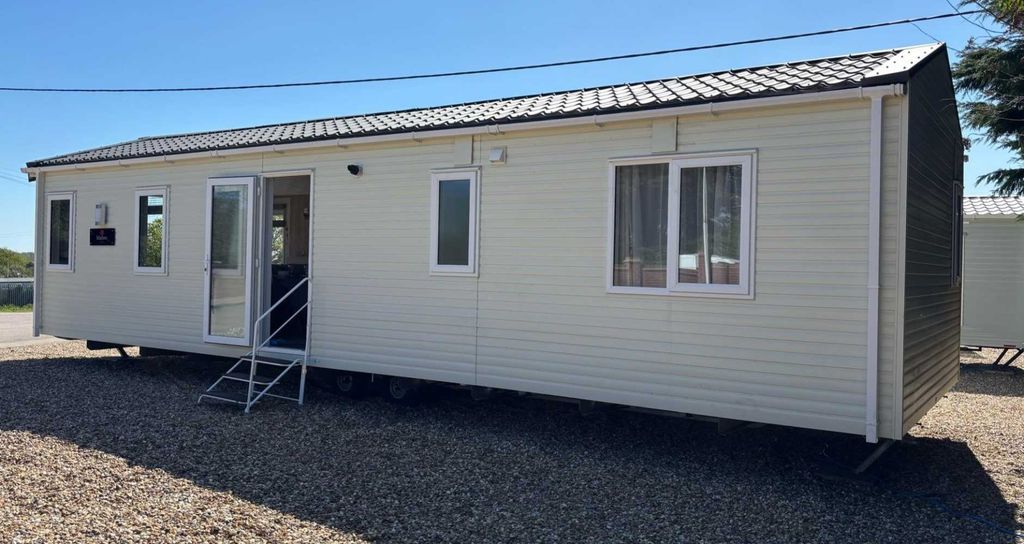 Property photo 2 of 8 Image 3