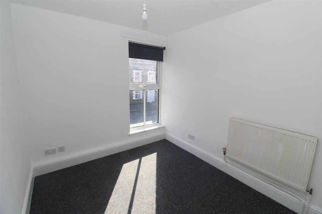 Property photo 3 of 10 Img_0577.Jpg