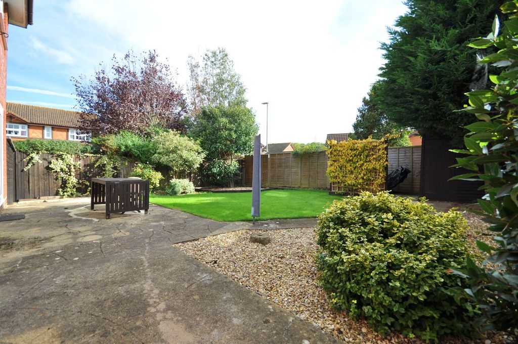 Property photo 2 of 20