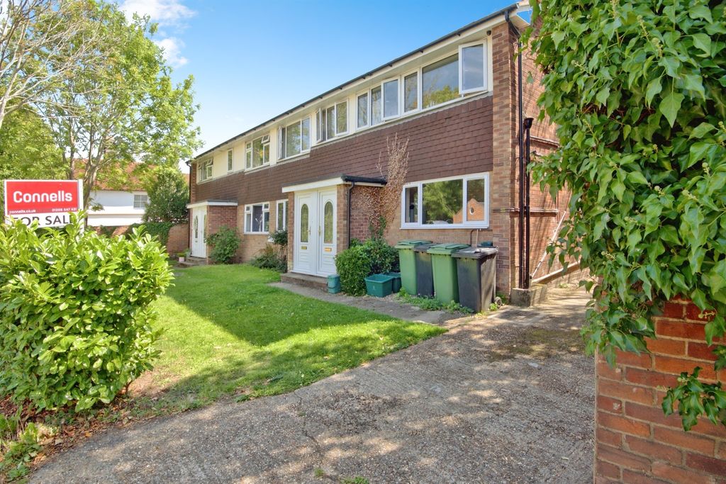 Property photo 3 of 17