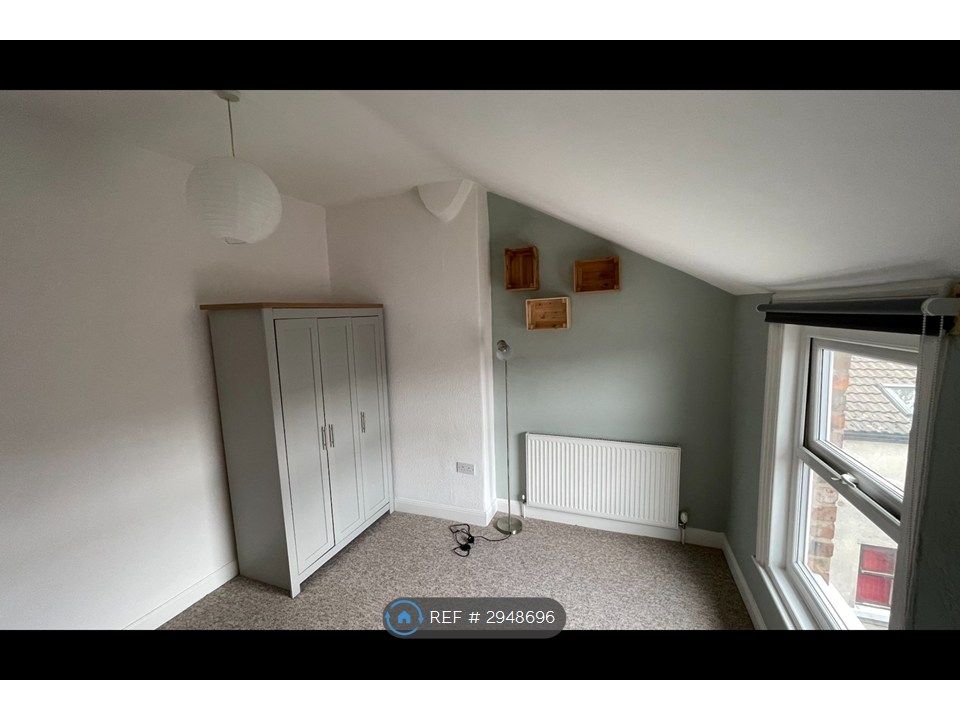 Property photo 3 of 5 Bedroom