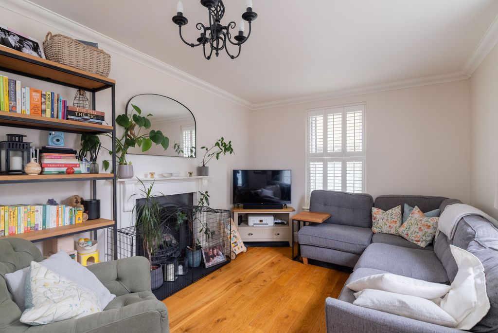 Property photo 2 of 13