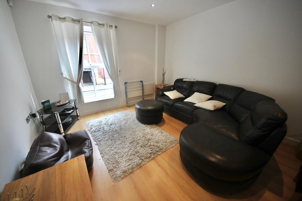 Property photo 3 of 11