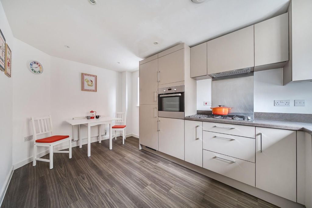 Property photo 3 of 17 1407403-2-6982114d6d7A4.Jpg