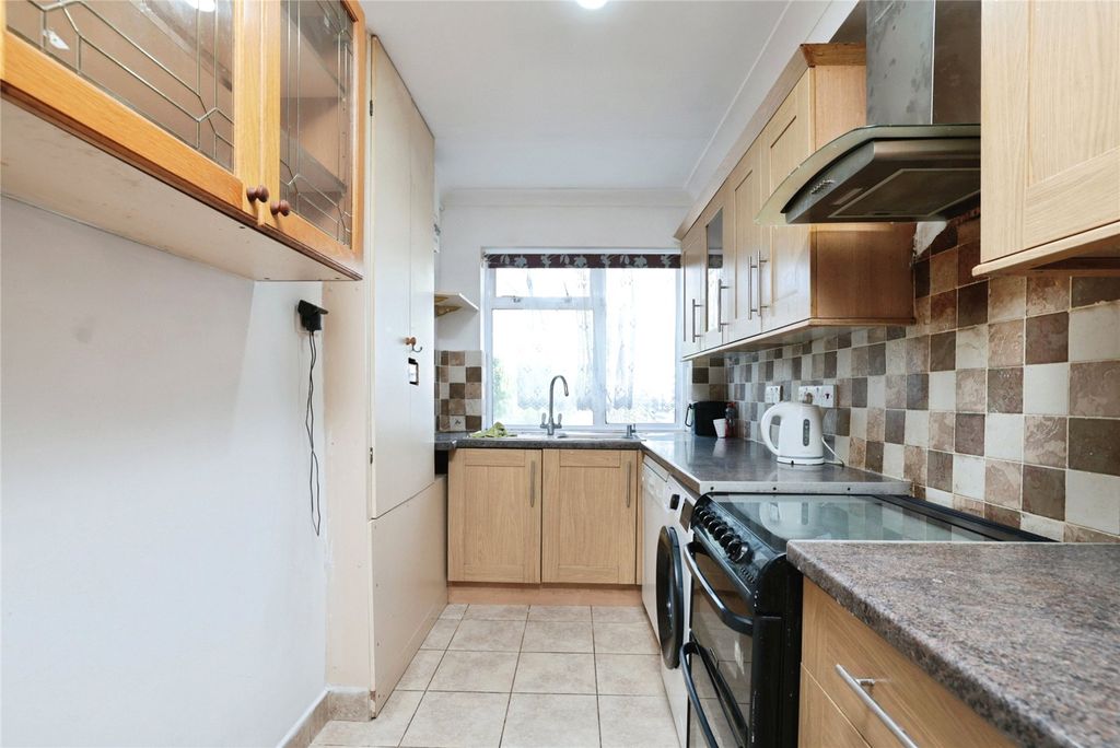Property photo 3 of 22 Kitchen