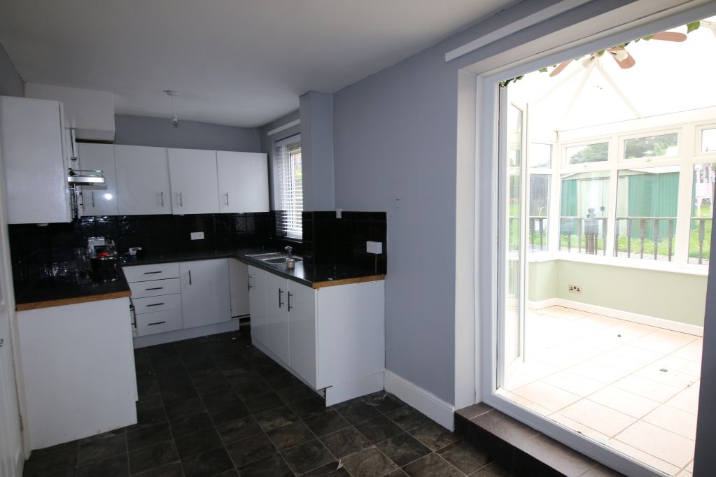 Property photo 3 of 12 Picture No. 18