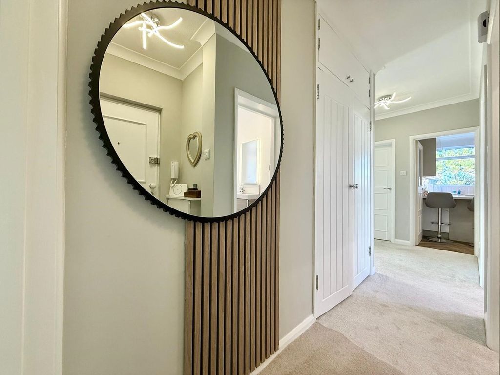 Property photo 3 of 24