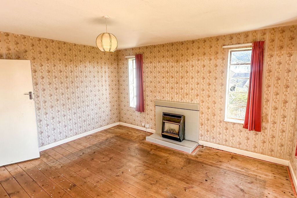 Property photo 3 of 14 1 The Glen, Challow Drive, Weston-Super-Mare, Bs22 9Rn