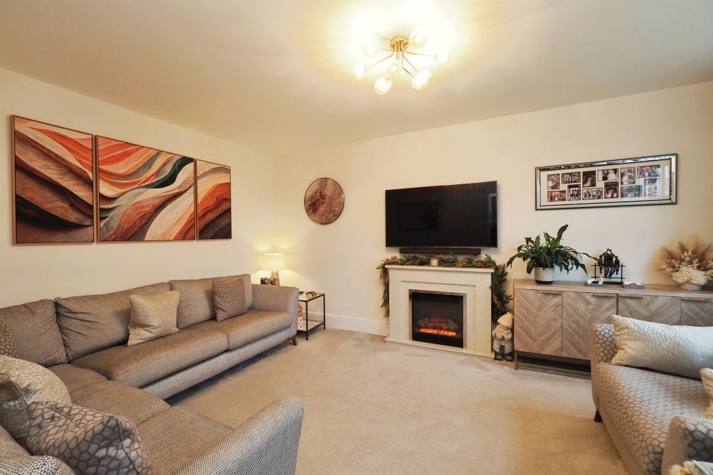 Property photo 2 of 20