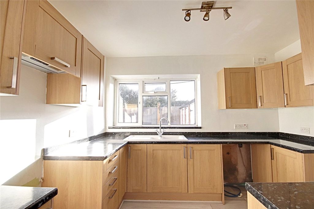 Property photo 2 of 14 Picture No. 10