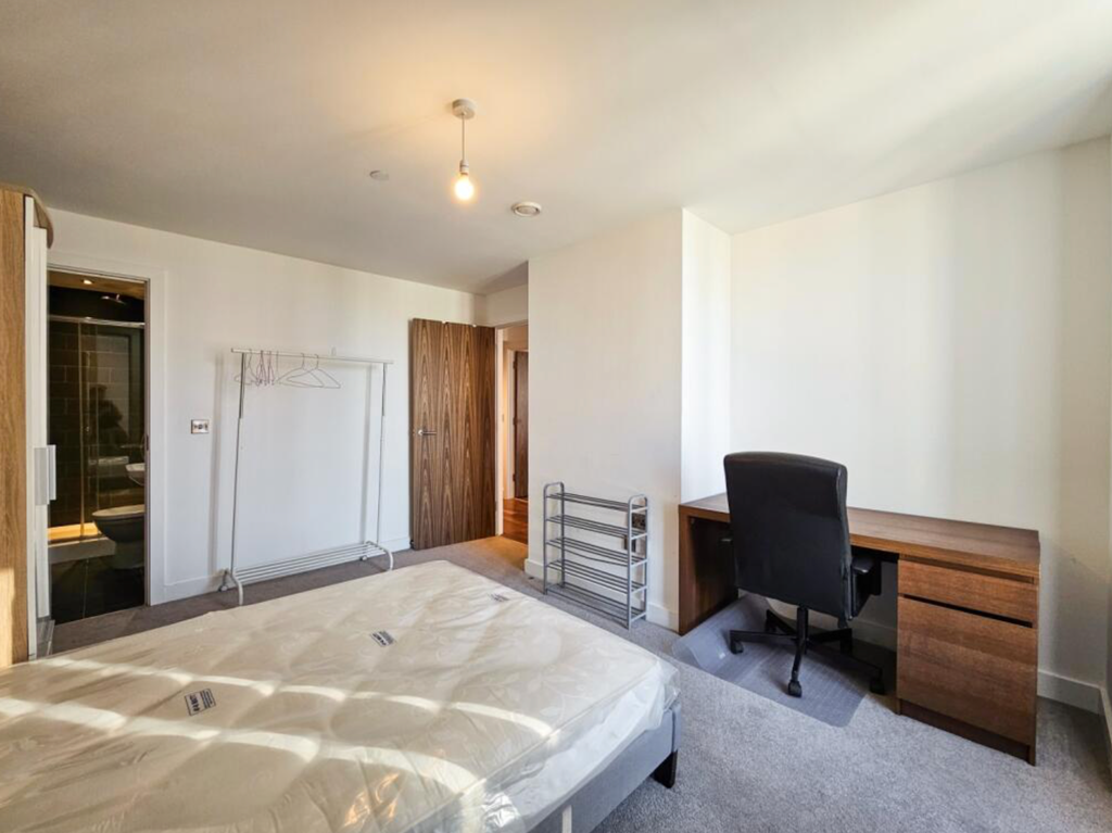 Property photo 3 of 5