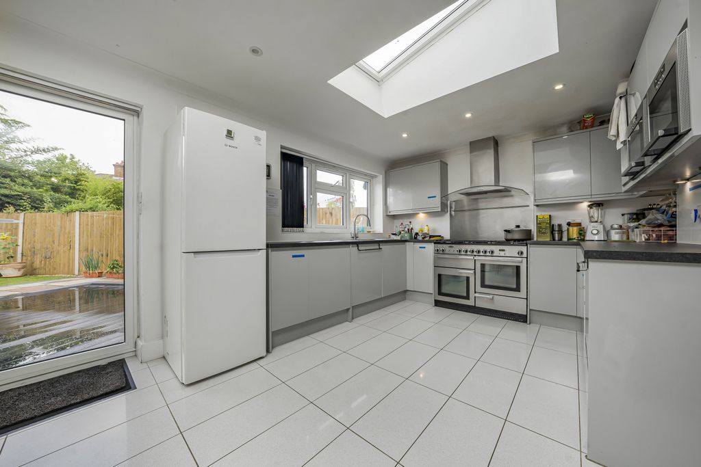 Property photo 2 of 15 Gallery