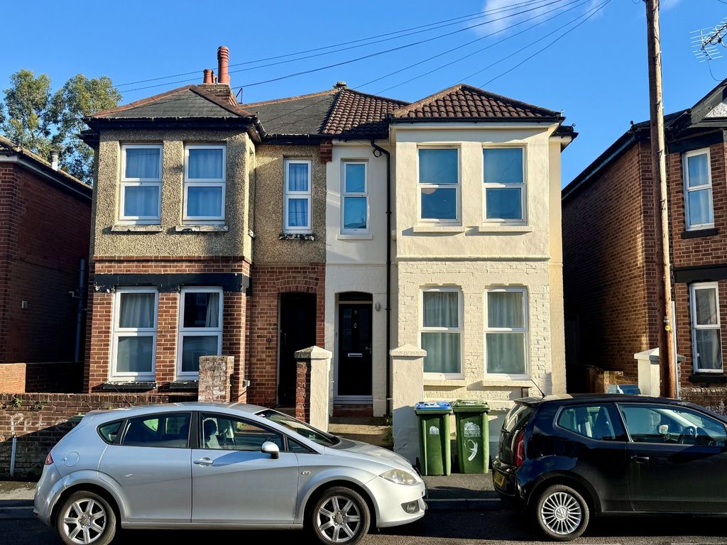 Property photo 1 of 18 Picture No. 28