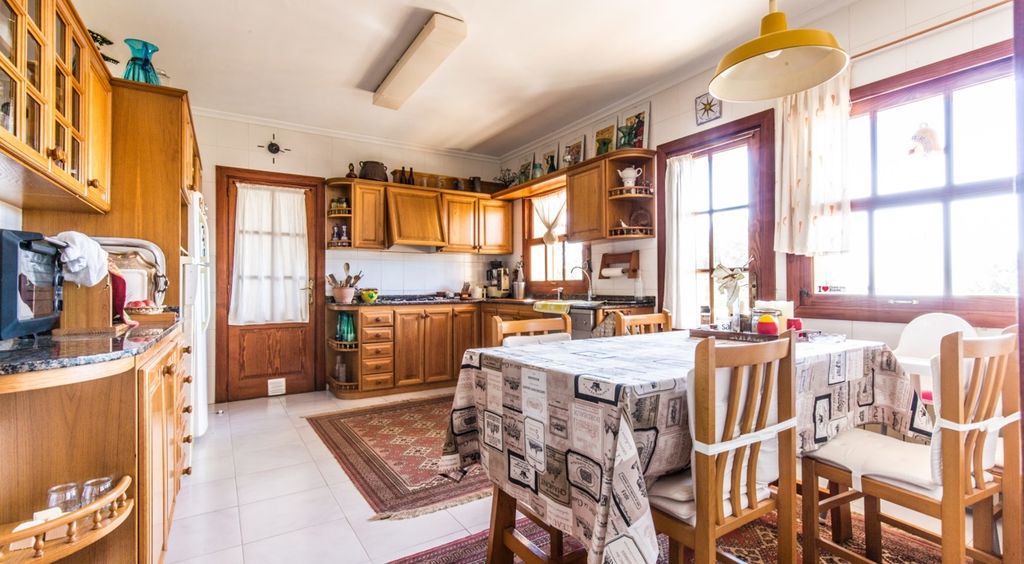 Property photo 3 of 27 1424