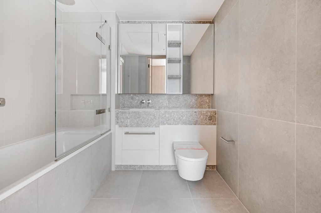 Property photo 3 of 4